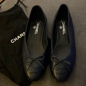 Chanel Ballerina Flat in Navy sz 42C
